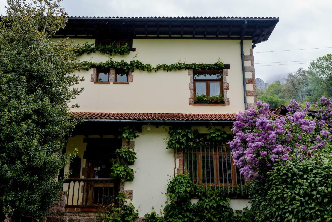 Hotel Rural Picos De Europa Posada De Valdeon Exterior foto